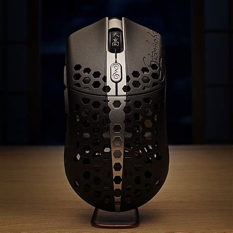 Contact information for aktienfakten.de - The Logitech G PRO X SUPERLIGHT and the Finalmouse Starlight Pro - TenZ Medium are lightweight wireless gaming mice with symmetrical shapes. The Logitech has better sensor performance and click latency, but the Finalmouse is lighter.